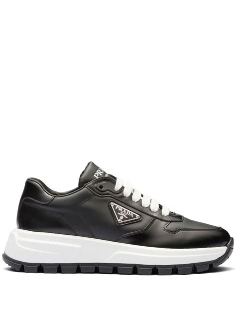 hoe vallen prada schoenen|prada lace up shoes.